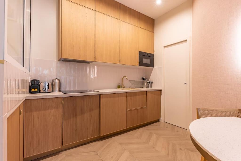 Elegant 4-Star Stay In Central Paris - Suite Apart Экстерьер фото